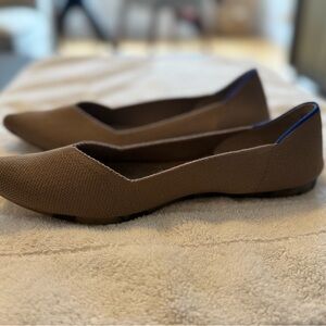 Rothy’s the point- brown size 8